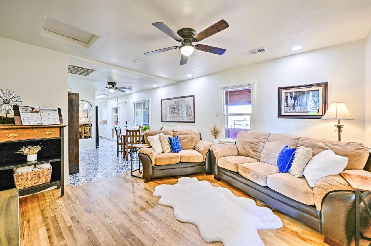 Peaceful Ranch Home With Sierra Nevada Views Woodlake Bagian luar foto